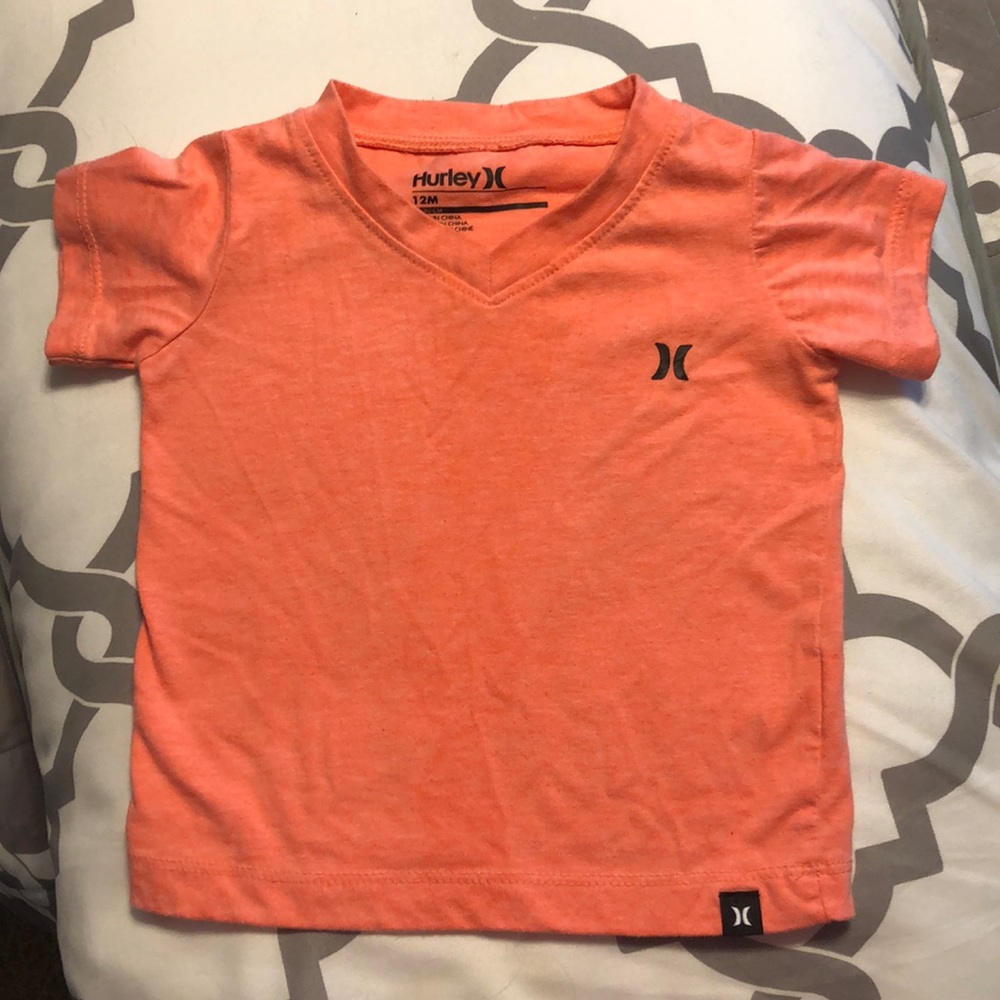 Hurley t-shirt